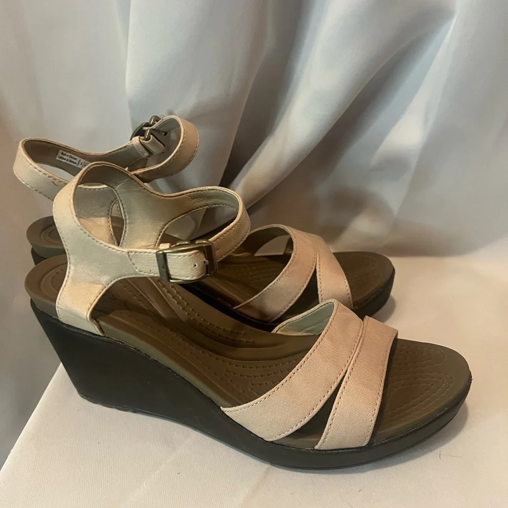 CROCS Tan and Black Wedge Sandals